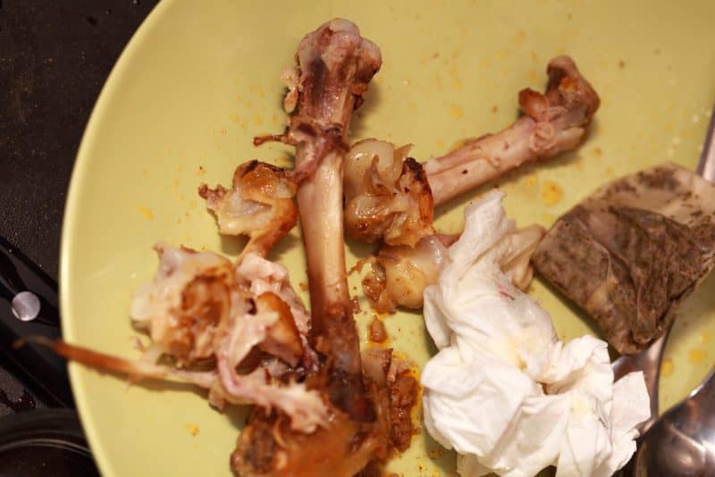 Hat dein Hund Hühnerkochen gefressen? Tipps zur ersten Hilfe